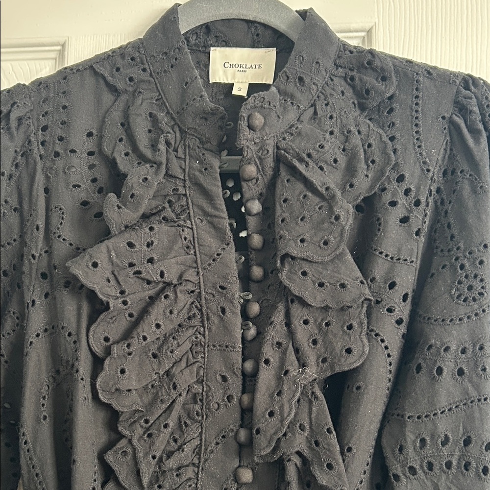 Elegant Black Eyelet Dress with Ruffles - Picture 3 of 10